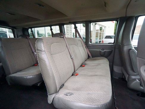 Used 2020 Chevrolet Express 3500 LT w/ LT Preferred Equipment Group RWD image 24