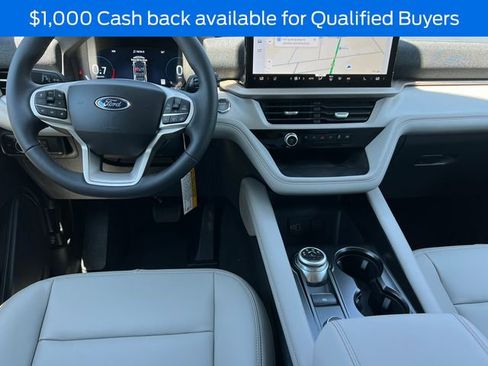 New 2026 Ford Explorer Active w/ Active Comfort Package AWD/4WD image 2