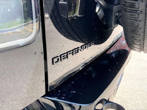 New 2026 Land Rover Defender 110 X-Dynamic SE AWD/4WD image 15