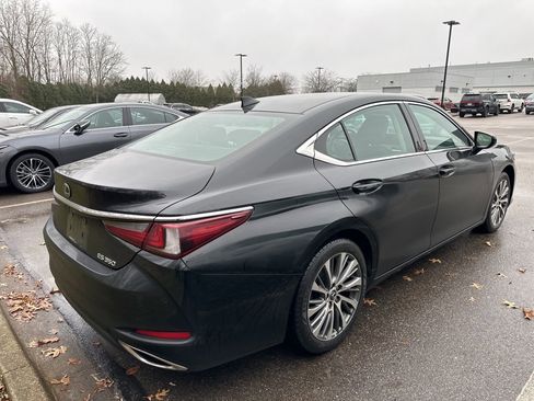 Used 2019 Lexus ES 350 w/ Premium Package image 6