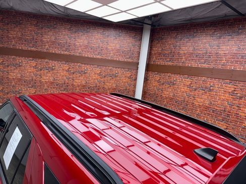 Used 2022 Ford Explorer XLT w/ Equipment Group 202A image 26