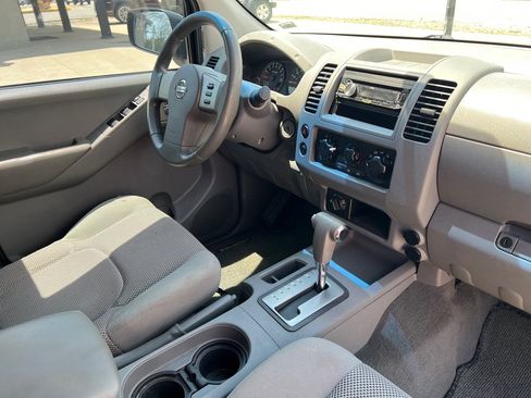 Used 2007 Nissan Frontier SE w/ Power Pkg AWD/4WD image 11