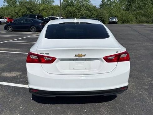 Used 2018 Chevrolet Malibu LT FWD image 7