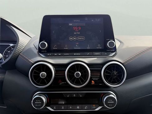 Used 2021 Nissan Sentra SR w/ SR Premium Package image 14