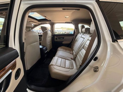 Used 2018 Honda CR-V Touring image 17