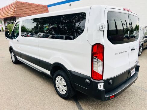 Used 2024 Ford Transit 350 XLT RWD image 4