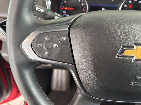 Used 2023 Chevrolet Traverse LT image 27