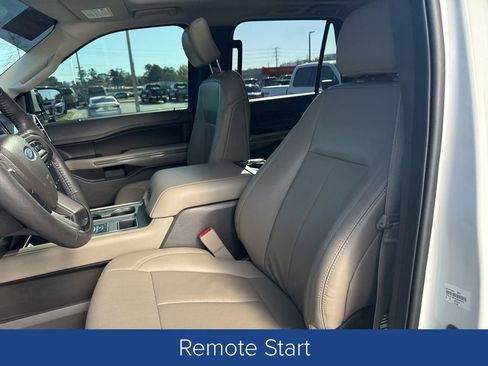 Used 2020 Ford Expedition XLT w/ Equipment Group 202A image 12
