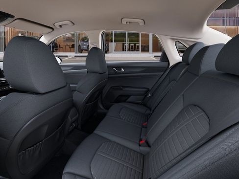 New 2025 Kia K5 LXS image 18