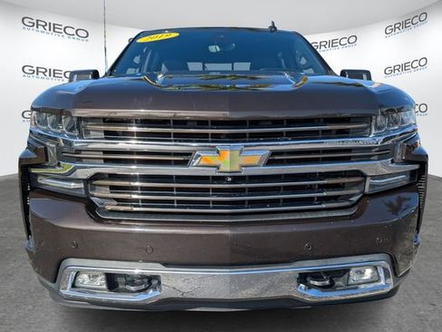 Used 2019 Chevrolet Silverado 1500 High Country w/ Technology Package image 2