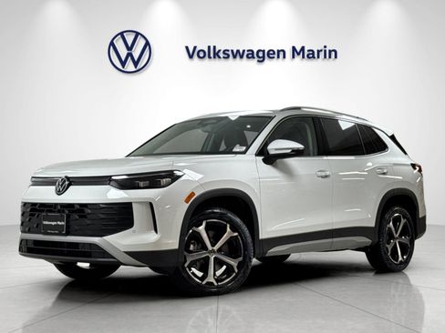 New 2026 Volkswagen Tiguan SE AWD/4WD image 1