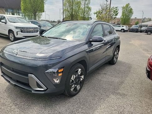 Used 2024 Hyundai Kona SEL w/ Convenience Package image 1
