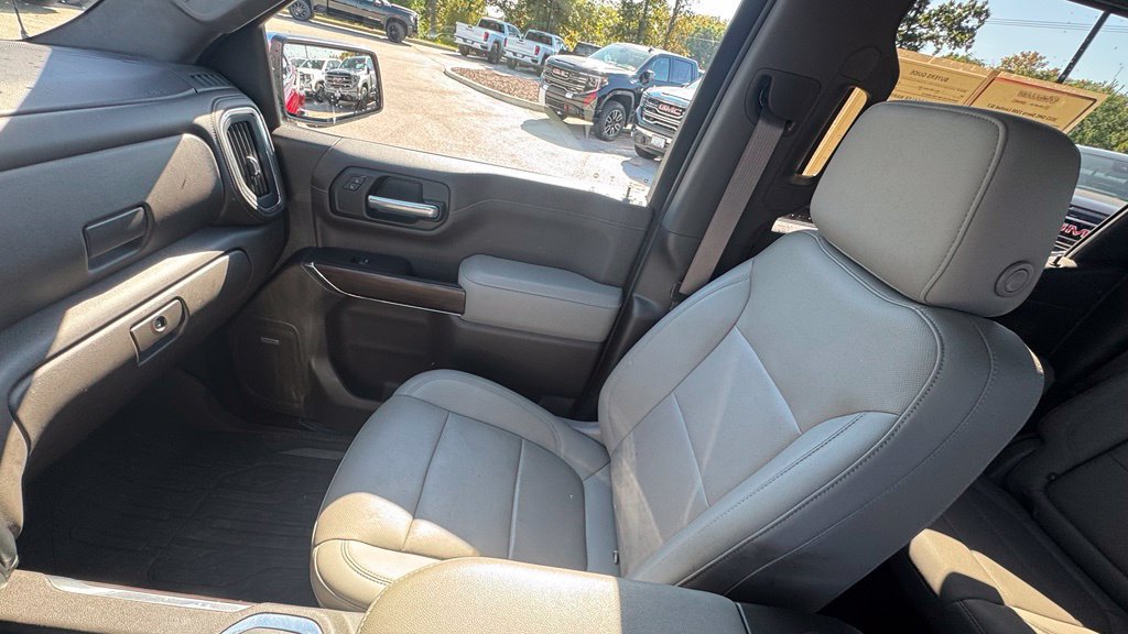 Used 2022 GMC Sierra 1500 SLT w/ SLT Premium Plus Package AWD/4WD image 25