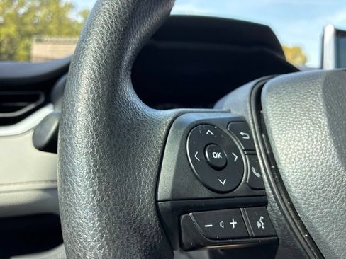 Used 2024 Toyota RAV4 XLE w/ Convenience Package FWD image 26