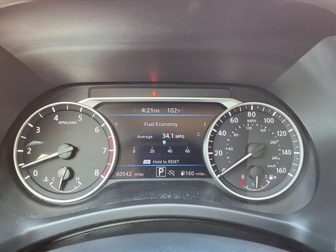 Used 2024 Nissan Sentra SV FWD image 27
