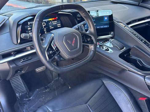 Used 2025 Chevrolet Corvette Stingray Premium Cpe w/ Z51 Performance Package RWD image 12