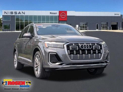 Used 2025 Audi Q7 3.0T Premium Plus AWD/4WD image 1