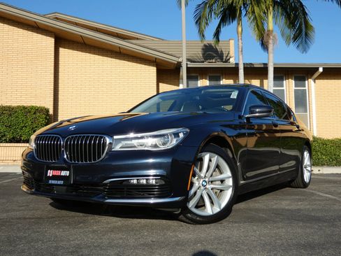 Used 2016 BMW 750i xDrive image 15