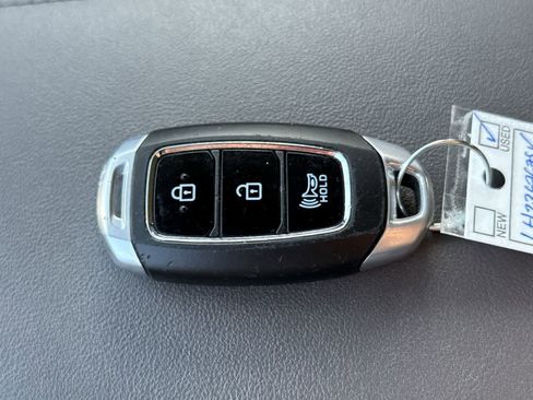 Used 2020 Hyundai Santa Fe SEL image 32