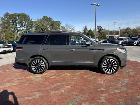 Used 2022 Lincoln Navigator Black Label AWD/4WD image 37