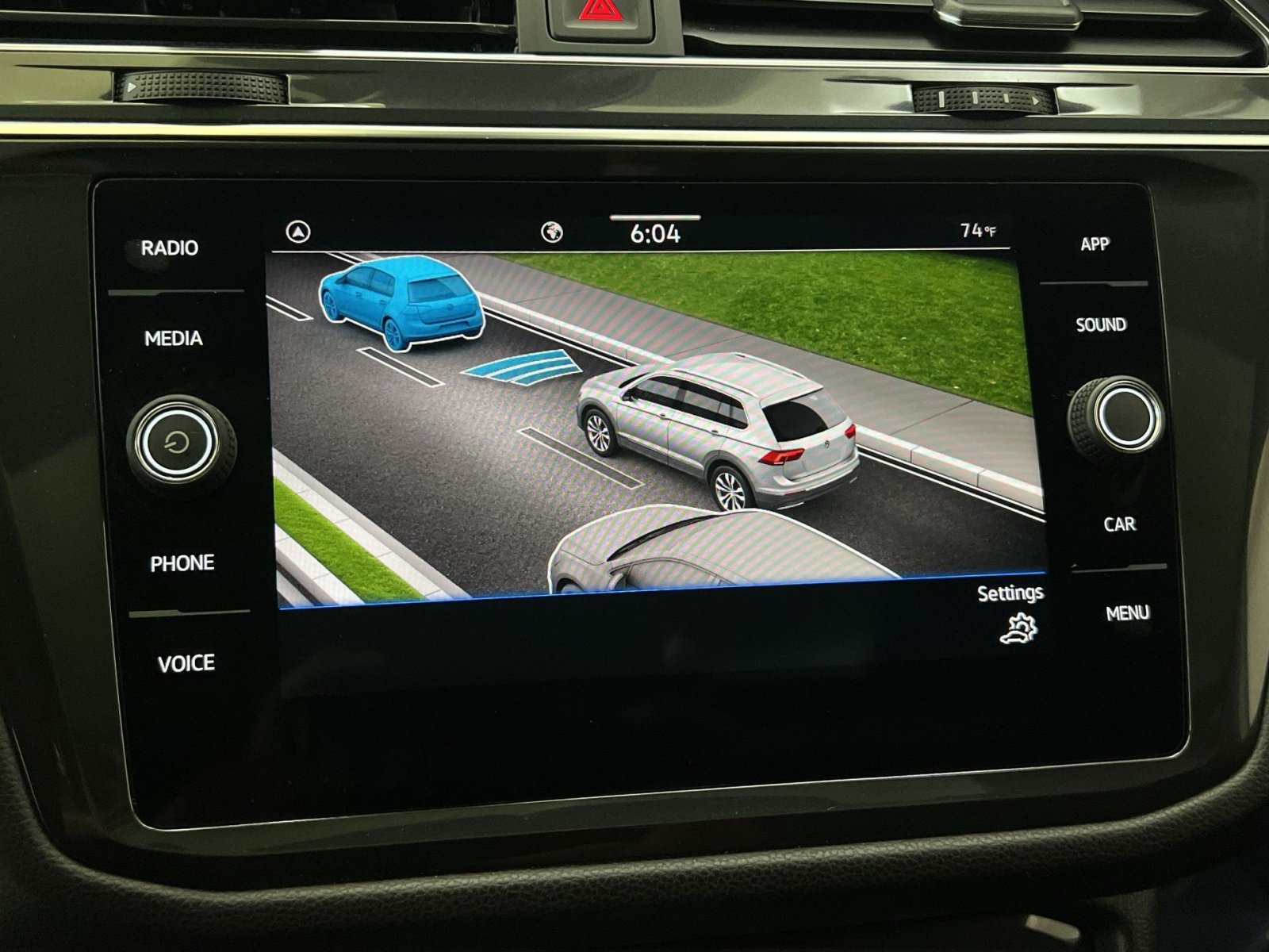 Used 2023 Volkswagen Tiguan SE R-Line FWD image 37