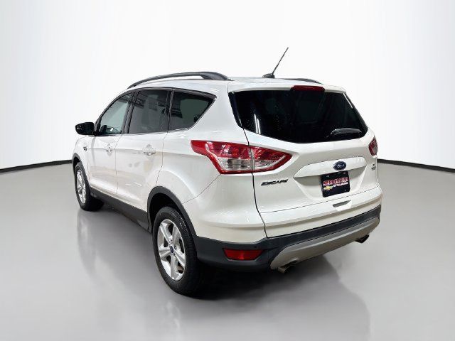 Used 2016 Ford Escape SE w/ SE Leather Comfort Package AWD/4WD image 9