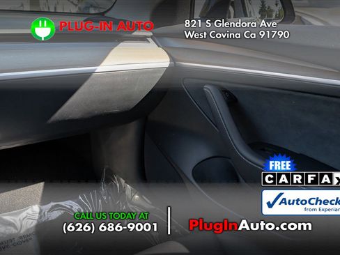 Used 2023 Tesla Model 3 Standard Range image 17