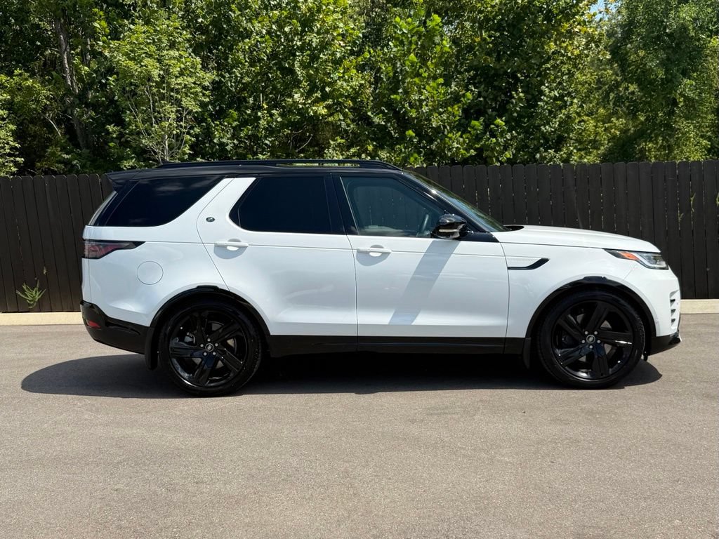 Used 2026 Land Rover Discovery Limited Edition AWD/4WD image 7
