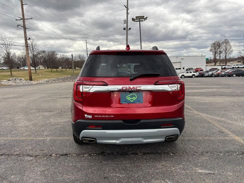 Certified 2023 GMC Acadia SLE w/ Driver Convenience Package image 4