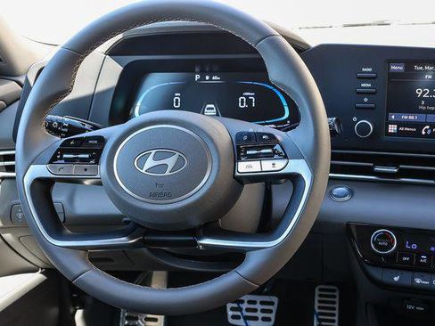 New 2026 Hyundai Elantra SEL Sport Premium FWD image 17
