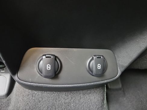 Used 2019 Hyundai Santa Fe SEL image 32