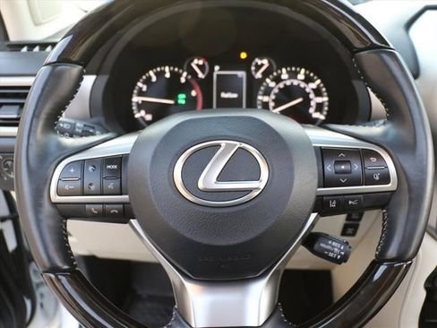 Used 2023 Lexus GX 460 Premium w/ Accessory Package image 26