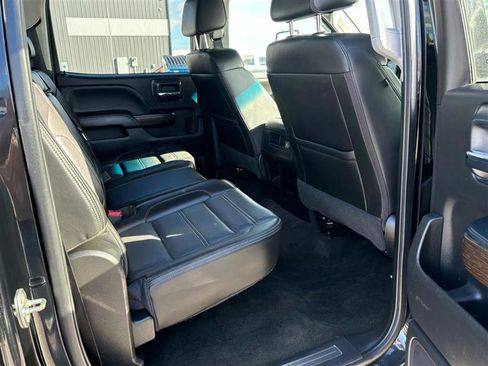 Used 2018 GMC Sierra 3500 Denali image 13