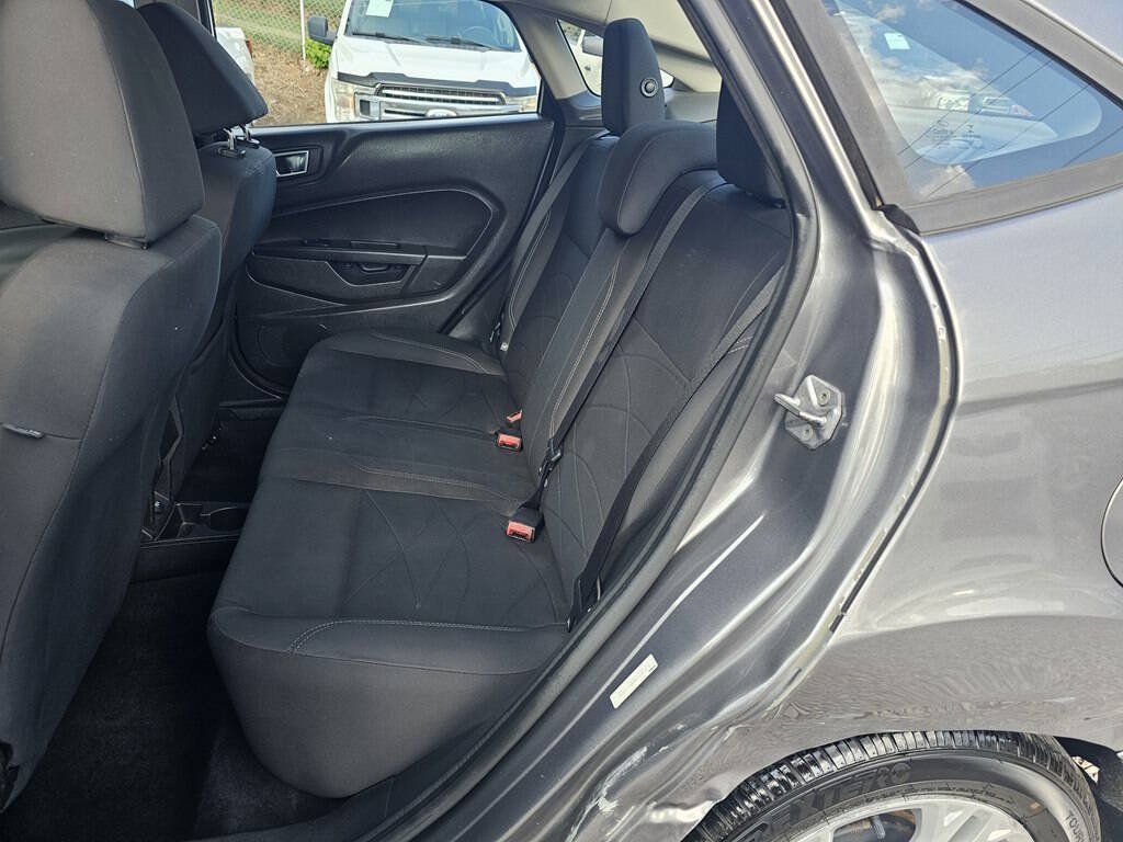 Used 2014 Ford Fiesta SE w/ Comfort Package FWD image 13