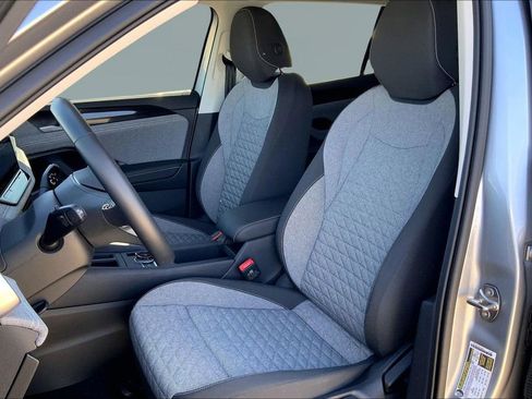 Certified 2025 Volkswagen Tiguan S image 24