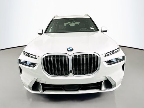 New 2026 BMW X7 xDrive40i image 2