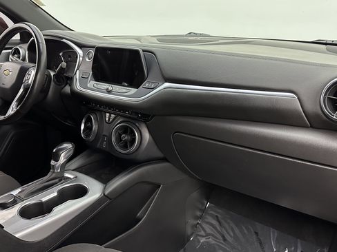 Used 2019 Chevrolet Blazer LT image 34