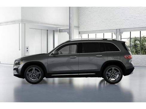 New 2026 Mercedes-Benz GLB 250 4MATIC image 34