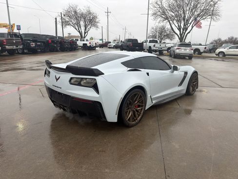 Used 2019 Chevrolet Corvette Z06 w/ Battery Protection Package image 3