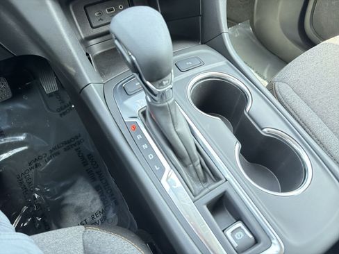 Used 2024 Chevrolet Equinox LT AWD/4WD image 20