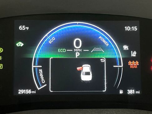 Used 2025 Toyota Camry SE image 25