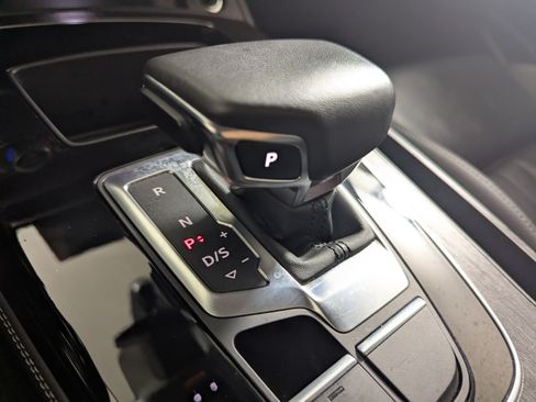 Used 2024 Audi Q5 2.0T Premium Plus AWD/4WD image 23