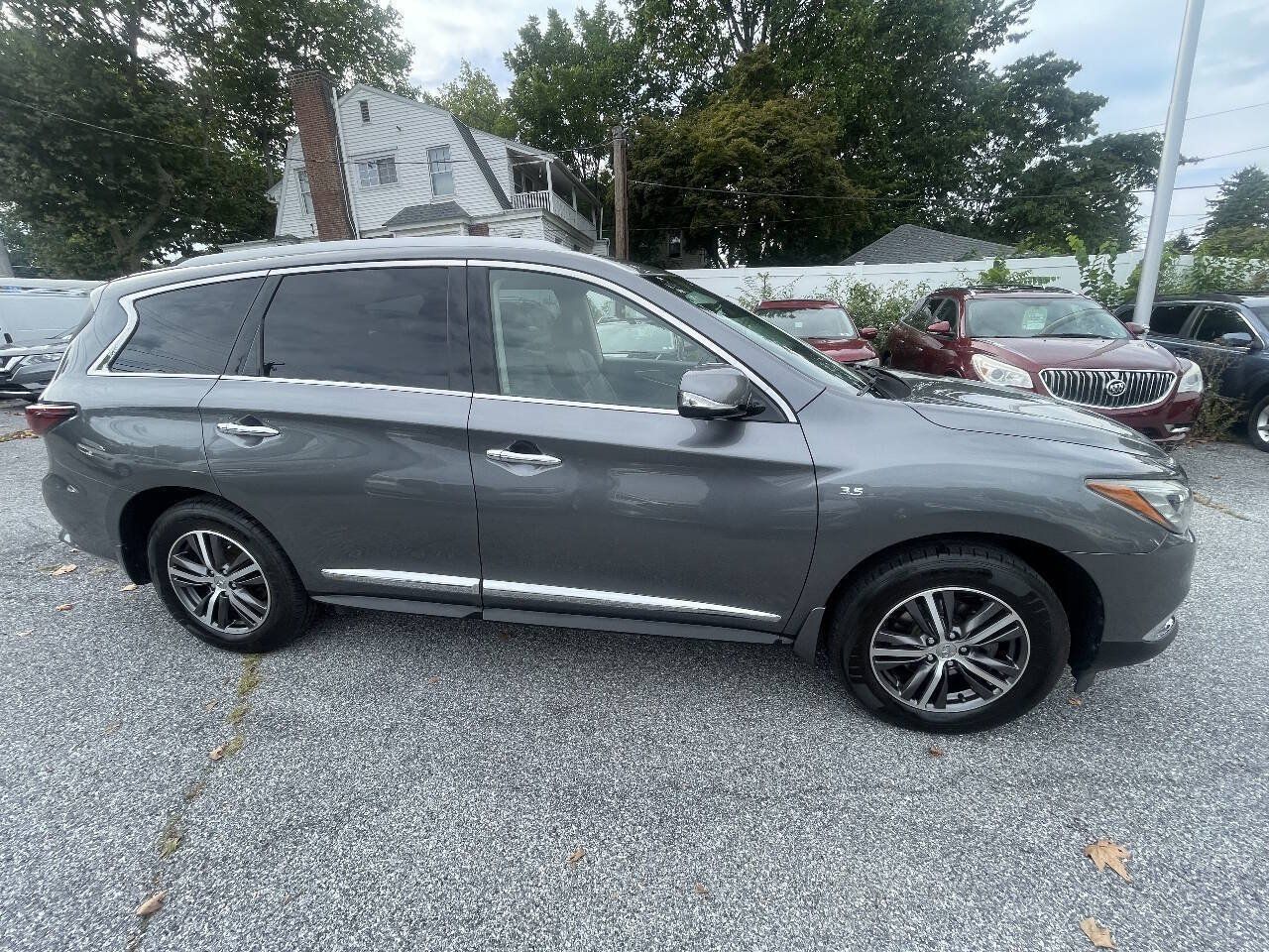 Used 2019 INFINITI QX60 Luxe w/ Essential Package AWD/4WD image 5