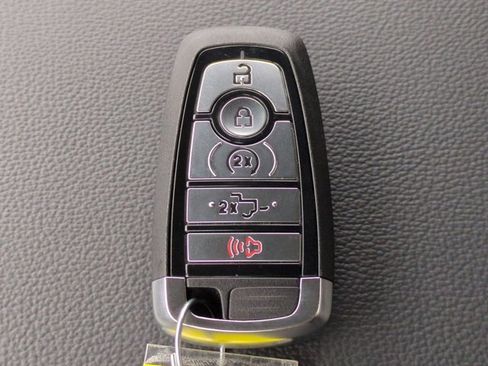 New 2026 Ford F250 Lariat w/ FX4 Off-Road Package image 28