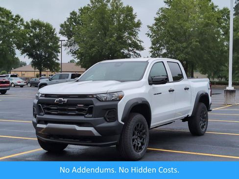 New 2026 Chevrolet Colorado Trail Boss AWD/4WD image 1