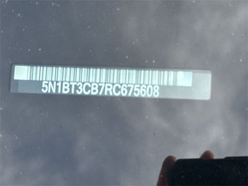 Used 2024 Nissan Rogue SL image 37