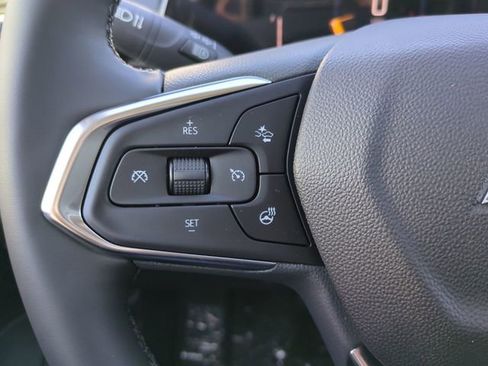 New 2026 Chevrolet Trax LT w/ Sunroof Package image 25