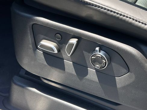 New 2026 Cadillac Escalade ESV Platinum Luxury AWD/4WD image 8