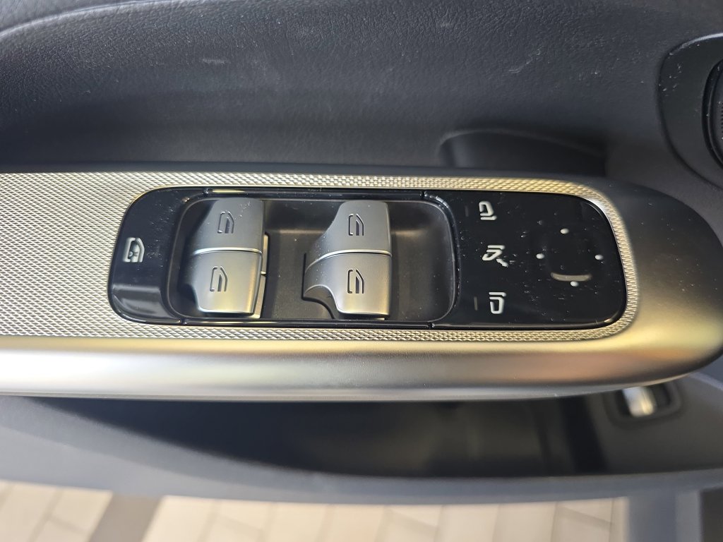 Certified 2026 Mercedes-Benz GLC 300 image 30