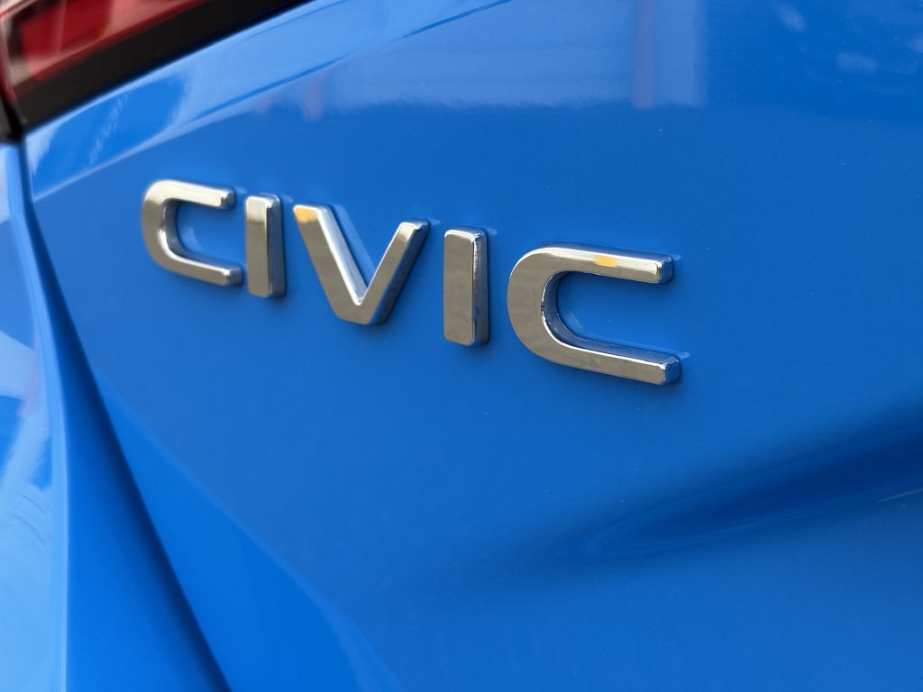 Used 2025 Honda Civic Sport image 12